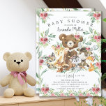 Invitación Chicas de Woodland Friends Baby Shower<br><div class="desc">El diseño de la ducha de bebé tiene el oso más dulce sentado sobre un trozo de árbol rodeado de ciervo, mapache, ardilla, zorro, alce y zorro. Enmarcado con hojas de color verde natural de agua sobre un fondo blanco. Haga girar nuestra invitación para ver una hoja verde a juego...</div>