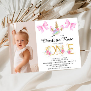 Invitación Chicas rosados doblan flores unicornio primer cump
