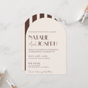 Invitación Chocolate Marrón Rayado Old Money Arqueada Boda 