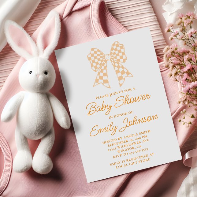 Invitación Chorreada de Bebé de Lazo de Cuadros de Melocotón  (Peach and White Checker Bow Baby Shower Invitation)