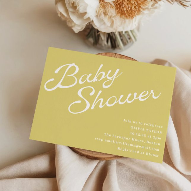 Invitación Chupinada de bebé con guión retro amarillo moderno (Subido por el creador)