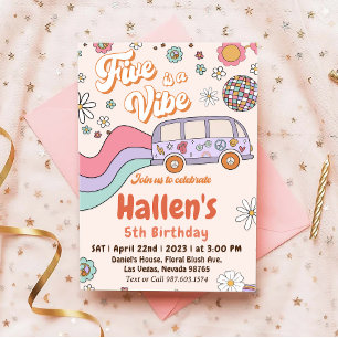 Invitación Cinco a Vibe Groovy arco iris retro quinto cumplea