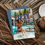 Invitación Cincuenta y fabuloso | 50.ª fiesta de cumpleaños<br><div class="desc">Las invitaciones modernas para fiestas de cumpleaños con tipografía en negrita rosa y azul se superponen con tu foto favorita. Se puede personalizar a cualquier edad y color. ¡Delicioso, juguetón y dulce! Podrá admirar una deliciosa paleta de colores veraniegos que combina los tonos dulces con un toque de elegancia. El...</div>