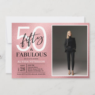 Invitación Cincuenta y Fabuloso Rose Gold Script Foto Cumplea