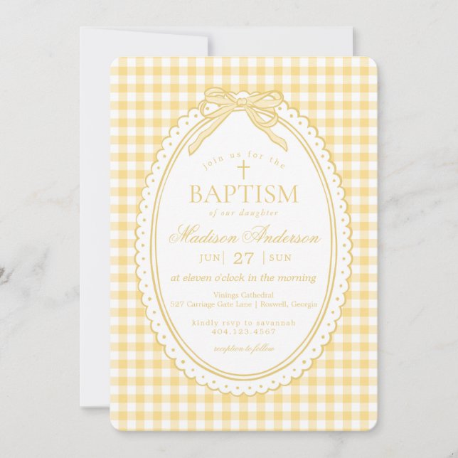 Invitación Cinta de Bautizo Coqueta de Gingham Amarillo (Anverso)