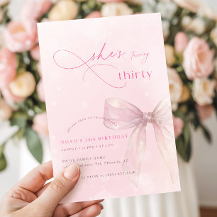 Invitación Cinta de Lazo de Acuarela Rosa Cumpleaños 30 de Ch