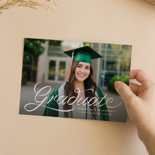 Invitación Cinta de moda con letra cursiva foto de graduación