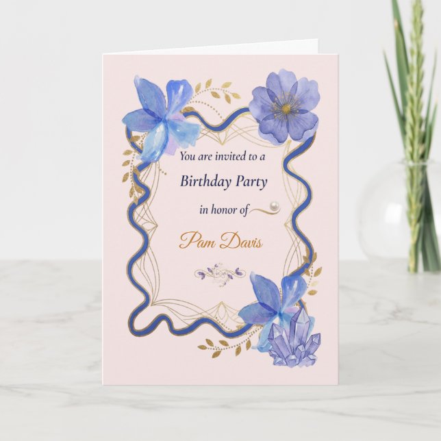 Invitación Cinta Dorada Floral Fiesta de Cumpleaños Morada  (Anverso)