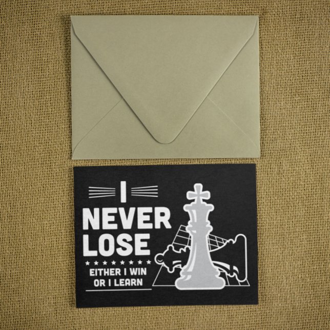 Invitación Cita de ajedrez motivacional nunca pierde  (Motivational Never Lose Chess Quote Invitation Card)