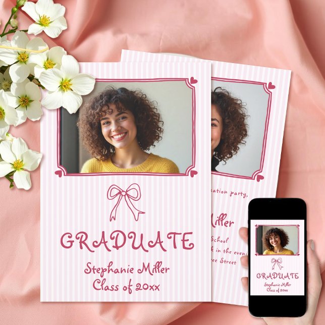 Invitación Clase de 2025 imagen de graduado de la inclinación (Subido por el creador)