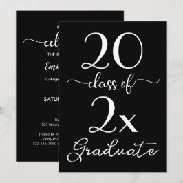 Invitación Clase de 2026 Graduación Chic Letra Negra y Blanca