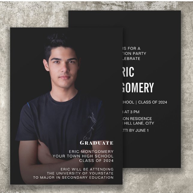 Invitación Clase de la foto del partido de graduación de un n (Black white photo graduation announcement/invitation for the class of 2024)