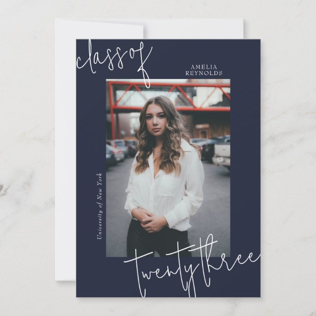 Invitación Clase Minimalista Azul Moderno de 2024 Graduación (Anverso)
