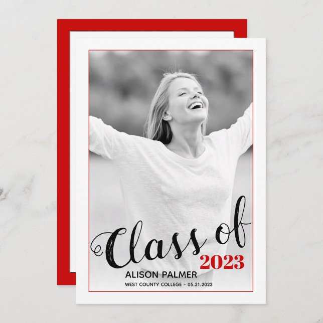 Invitación Clase moderna de 2023 guión foto de borde rojo (Anverso / Reverso)
