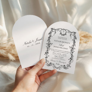 Invitación Clásica Boda Arqueada con Monograma en Blanco y Ne
