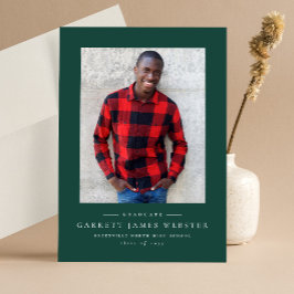 Invitación clásica de graduación verde simple