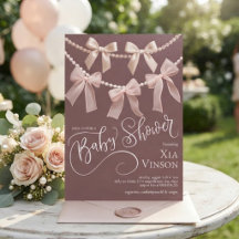 Invitación clásica de lazo y perlas para baby show