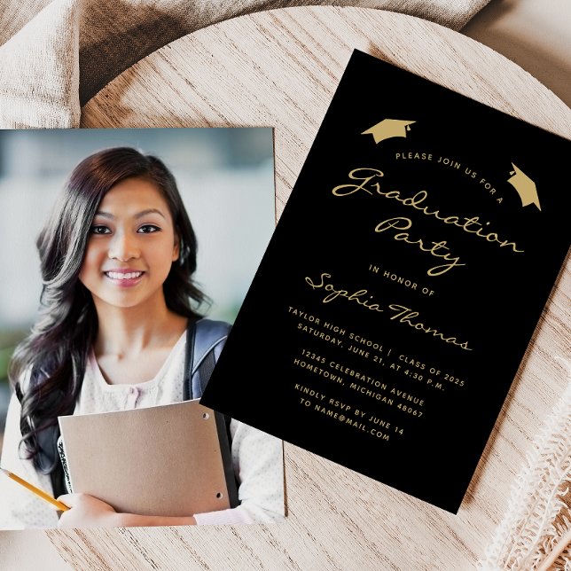 Invitación Clásica fiesta de graduación de oro negro 2025 (Subido por el creador)