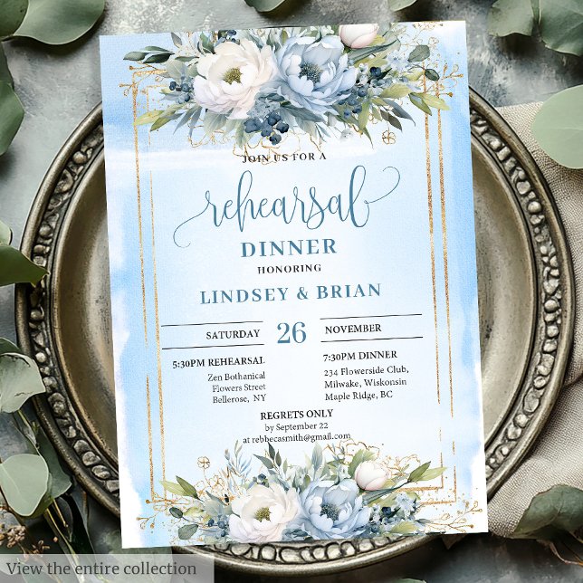 Invitación Clásico Dusty Blue White Floral invita al ensayo (Classic Dusty Blue White Floral Rehearsal Invitation)
