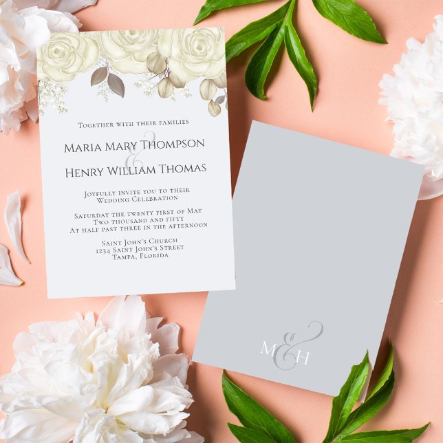 Invitación Clásico elegante de rosa blanco floral (Light blue floral classic elegant wedding invitation with calligraphy monogram. )