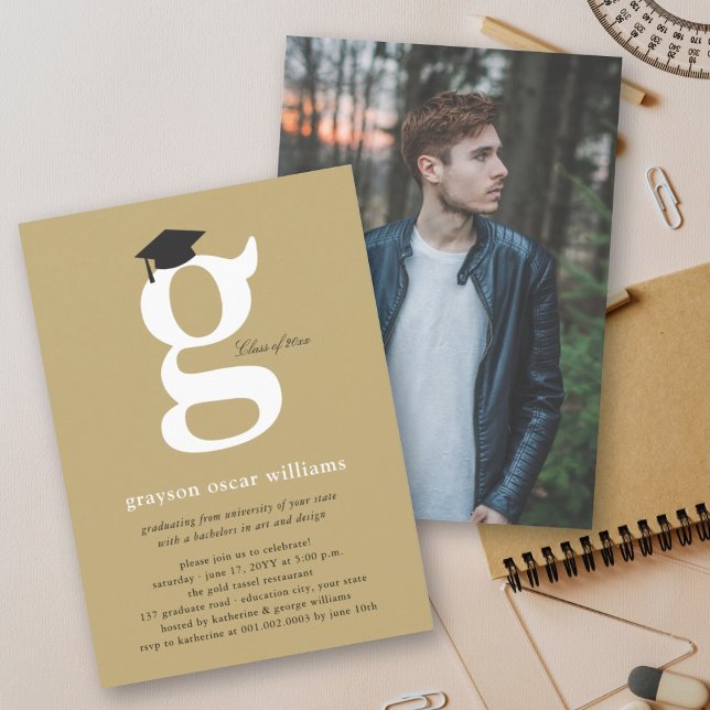 Invitación Clásico Monograma Alphabet g Fiesta de Graduación  (Classic Monogram Alphabet 'g' Photo Simple Graduation Party Invitation @ zazzle.com/color_therapy)