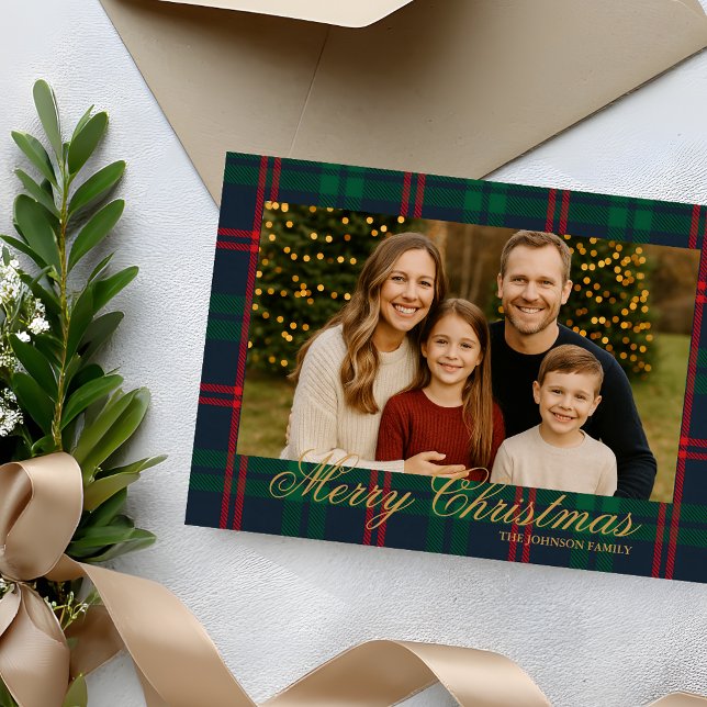 Invitación Classic Navy Tartan Plaid Photo Christmas Card (Share your holiday joy with this Classic Plaid Merry Christmas Family Photo Card)