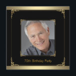 Invitación Classy Black and Gold 70th Birthday Party<br><div class="desc">Hermosa foto en negro y oro de la plantilla de invitación a la fiesta de cumpleaños número 70. Esta elegante y elegante invitación de fiesta de cumpleaños en negro y oro se personaliza fácilmente para tu evento simplemente eligiendo el botón "Personalizar it!" para empezar a añadir los detalles del evento,...</div>