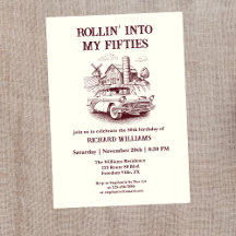 Coche de granero de cosecha masculino en cumpleaño