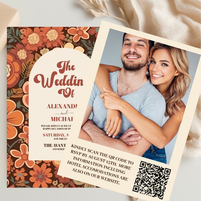 Invitación Código QR Arco Groovy Retro Floral Boda 70 (Subido por el creador)