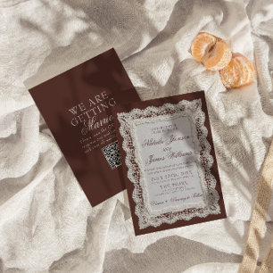 Invitación Código QR de boda de encaje marrón chocolate Diner