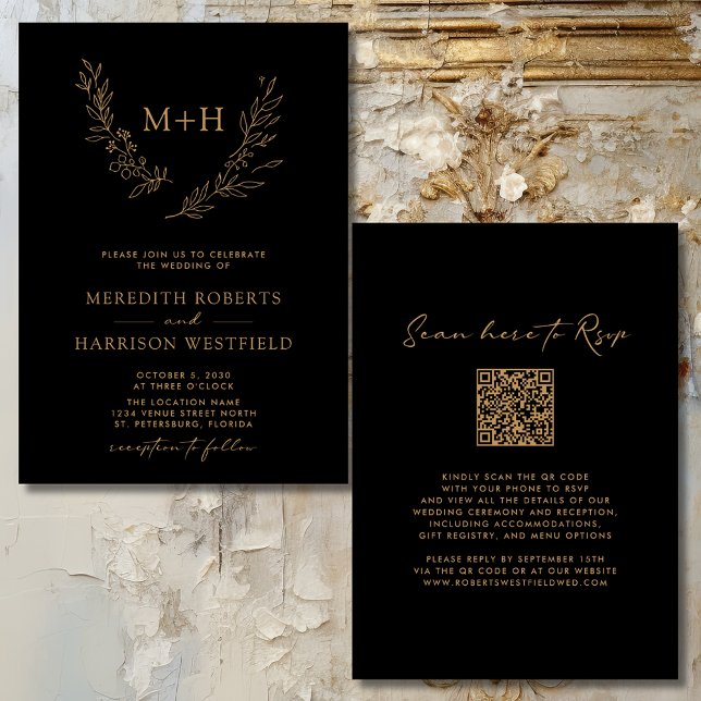 Invitación Código QR de Corona de Monograma Dorado sobre Negr (Elegant Monogram Laurel Wreath QR Code Gold on Black Wedding Invitation)