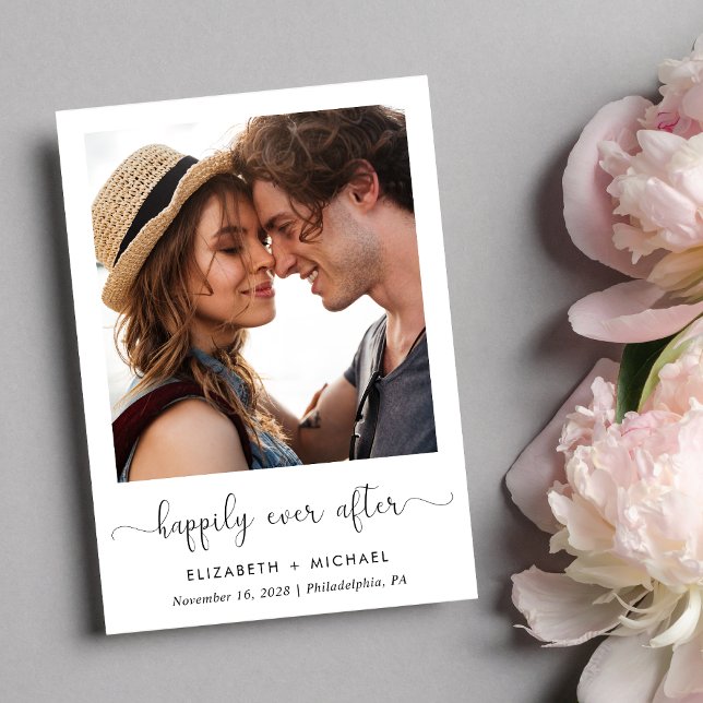 Invitación Código QR de Foto de Recepción de Boda Felices par (Celebrate your love story with invitation showcasing your favorite photo)