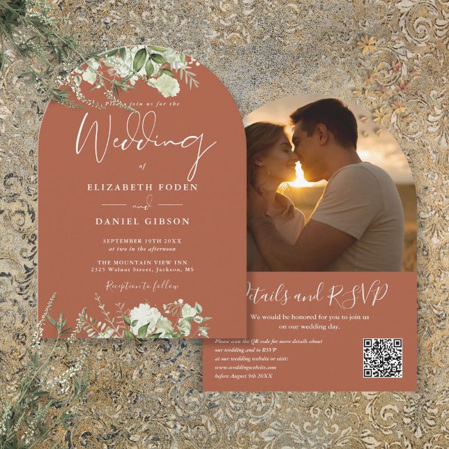 Invitación Código QR de Terracota Arco de Fotos de Boda con V (Terracotta Greenery QR Code Photo Arch Wedding Invitation)