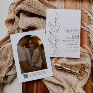 Invitación Código QR minimalista Nada Más Fantástico Que Amar