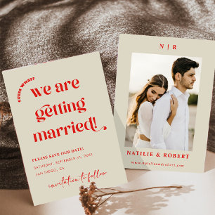 Invitación Colorido tema retro Guardar la fecha