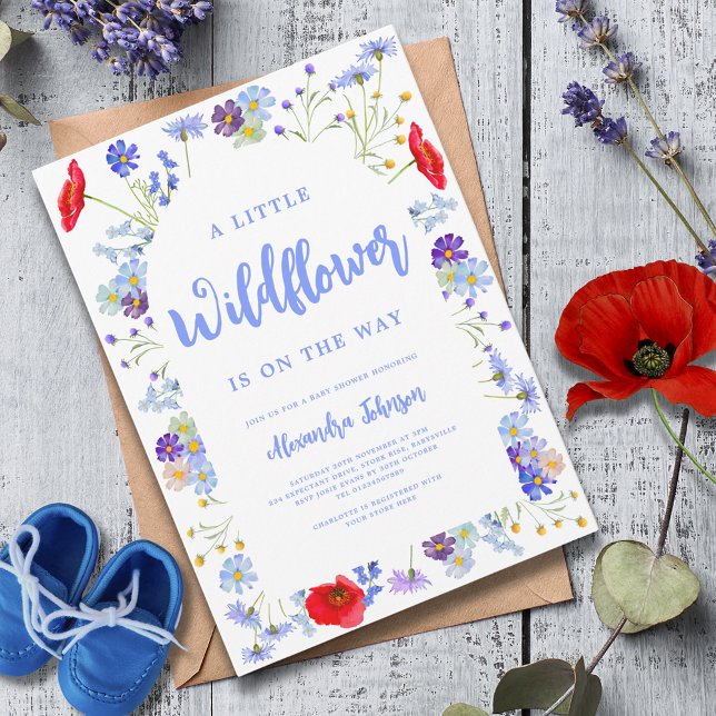 Invitación Colorido Wildflower Boy Baby Shower (A little wildflower boy baby shower invitation with watercolor spring summer florals)
