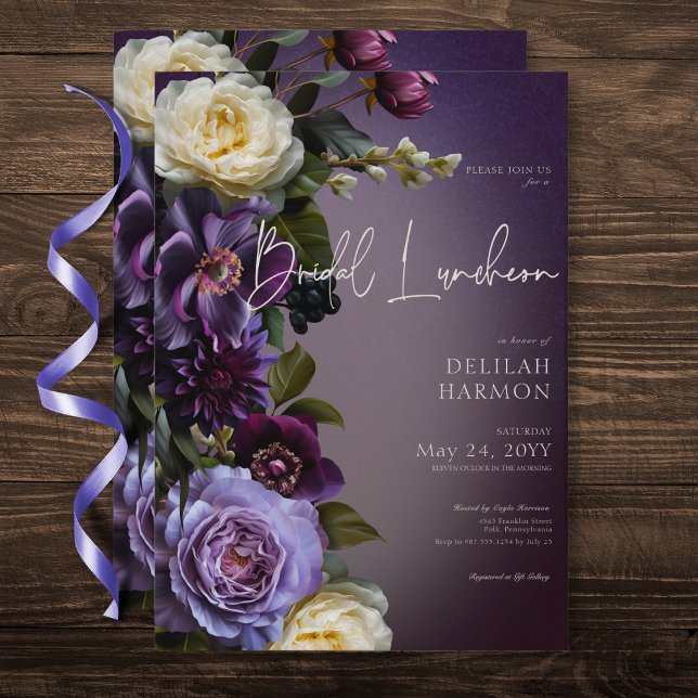 Invitación Comida nupcial floral de morado oscuro y lavanda (Dark Moody Purple & Lavender Floral Bridal Lunch Invitation)