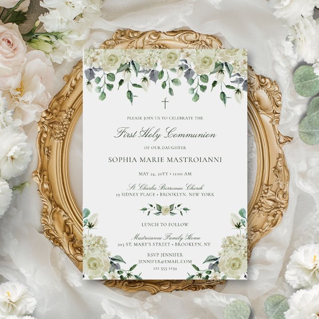 Invitación Comunión de Chica Floral Blanca Elegante (This elegant First Holy Communion invitation is perfect for a girl.)