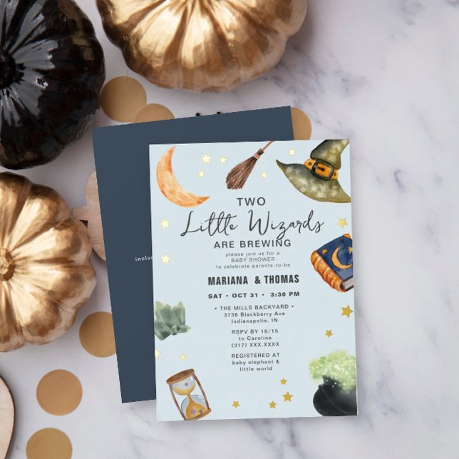 Invitación Con Relieve Metalizado 2 Asistentes preparando Baby Shower de Halloween p (Subido por el creador)