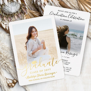 Invitación Con Relieve Metalizado 2 Celebración de Graduación con Foto Moderno Guión