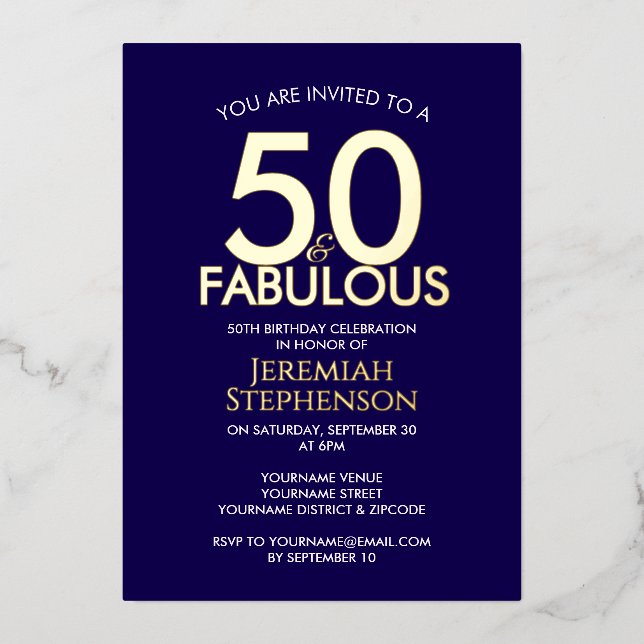Invitación Con Relieve Metalizado 50 and Fabulous Modern Navy Gold 50th Birthday (Anverso)