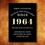 Invitación Con Relieve Metalizado 60.º cumpleaños 1964 Oro negro personalizado para<br><div class="desc">Elegante Invitación a los 60 Años en Negro y Relieve metalizado dorado - Crea tu propio diseño personalizado. Preparar el escenario para una celebración extraordinaria comienza con la invitación perfecta. Nuestra elegante invitación de cumpleaños 60 en negro y oro es la elección perfecta para este evento de hitos. Bañada en...</div>