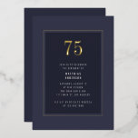Invitación Con Relieve Metalizado 75.º Cumpleaños Minimal Elegante Marco dorado oscu<br><div class="desc">75 cumpleaños minimal elegante oscuro morado gris oscuro marco dorado Relieve metalizado cumpleaños fiesta de cumpleaños</div>