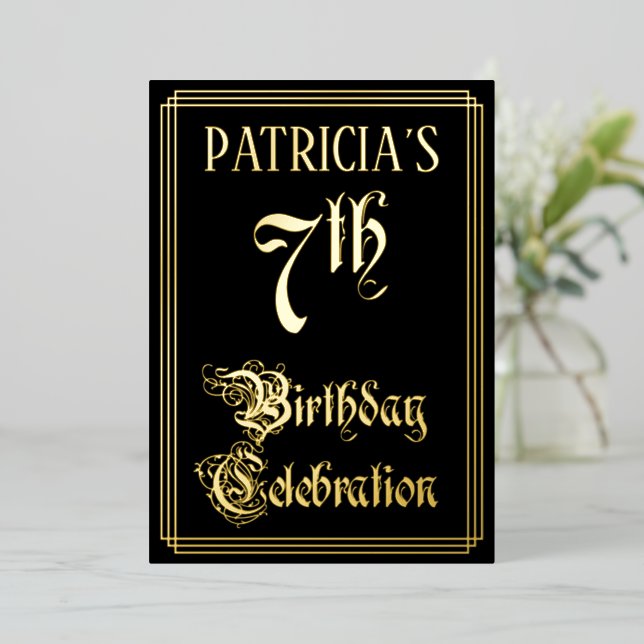 Invitación Con Relieve Metalizado 7.ª Fiesta de Cumpleaños — Guión de fantasía y nom (Anverso de pie)
