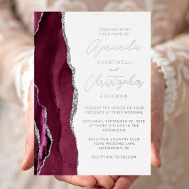 Invitación Con Relieve Metalizado Agate Burgundy Silver Script Boda