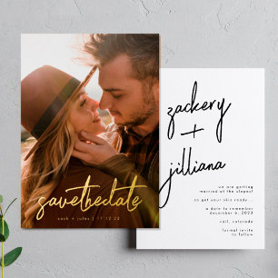Invitación Con Relieve Metalizado Ahorro de fecha personalizado escrito en oro con f