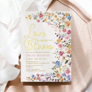 Invitación Con Relieve Metalizado Amor en Flor: Flores de Jardín para Despedida de S
