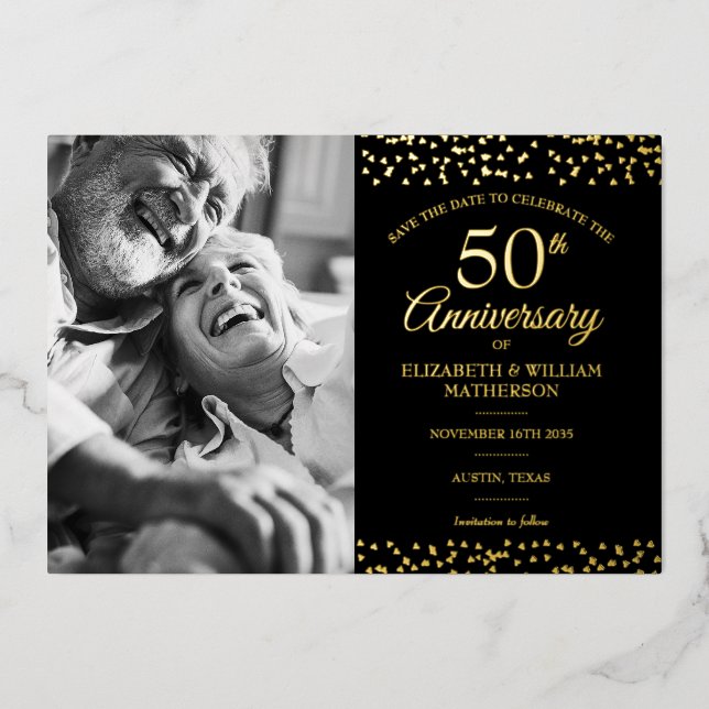 Invitación Con Relieve Metalizado Aniversario de Bodas número 50 Foto Save the Date (Anverso)