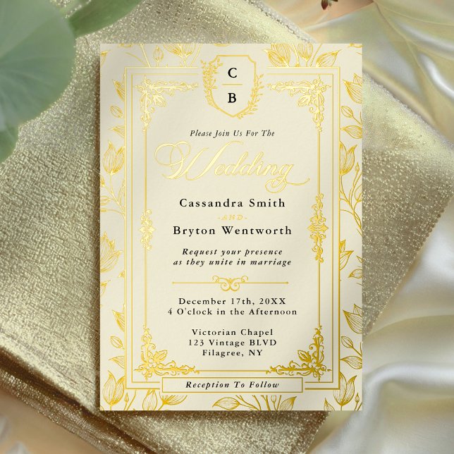 Invitación Con Relieve Metalizado Antique Floral Monogram Crest Gold Frame Wedding (Antique Floral Monogram Crest Gold Frame Wedding Foil Invitation)