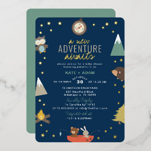 Invitación Con Relieve Metalizado Aventura Espera Niño Bosque Naval Baby Shower